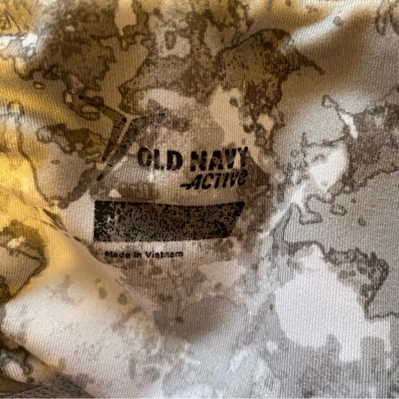 Old Navy Light Gray Snow Camo Athletic Leggings - Picture 2 of 4